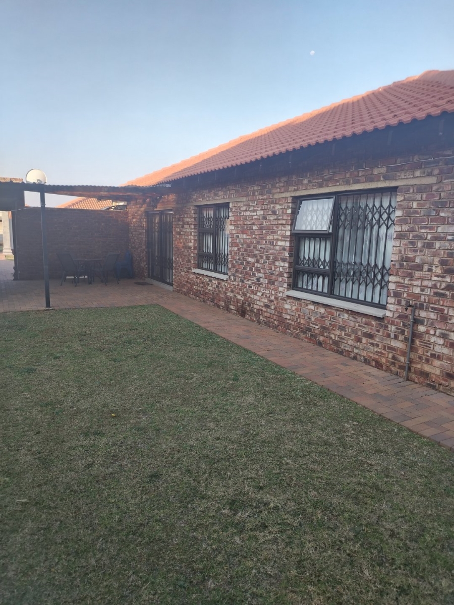 3 Bedroom Property for Sale in Flamwood North West